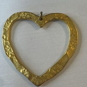 Chunky heart statement pendant gold tone